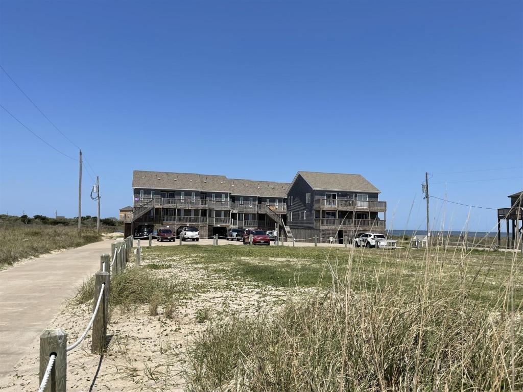 SW 3 FINNS UP condo, Hatteras (updated prices 2024)