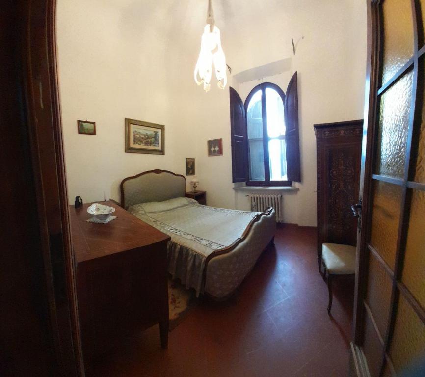 CASA LA TORRE un castello alle porte di Firenze - Large Double Room