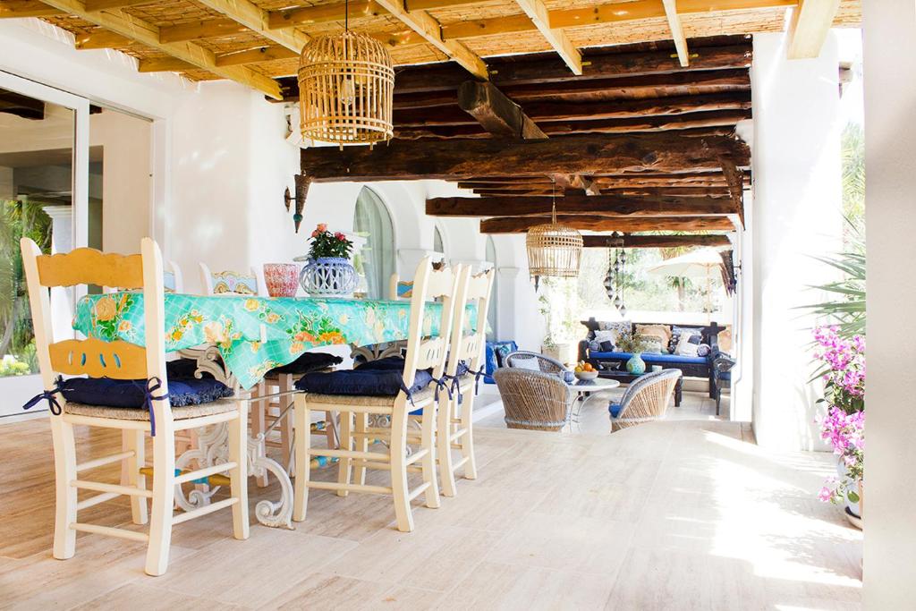 Seven Senses Luxury Hilltop villa with sea views, Santa ...