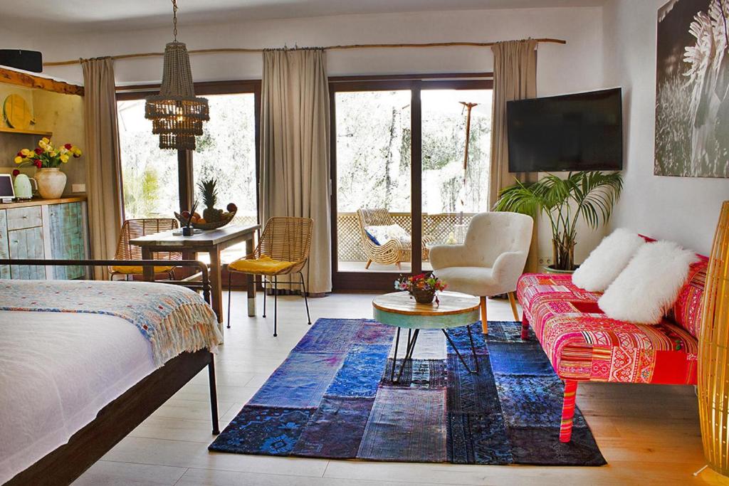 Seven Senses Luxury Hilltop villa with sea views, Santa ...