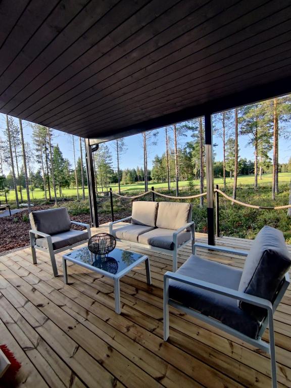 Golf Villa B Siikajoki - Villa Met Uitzicht Op De Tuin