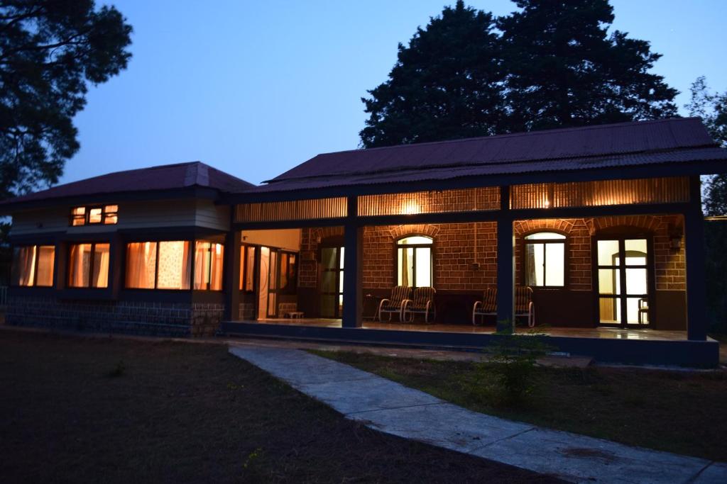 Batrasi Bungalow Homestay
