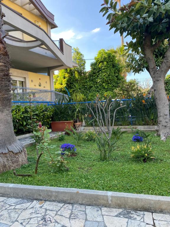A garden outside Villa Savoia Mondello