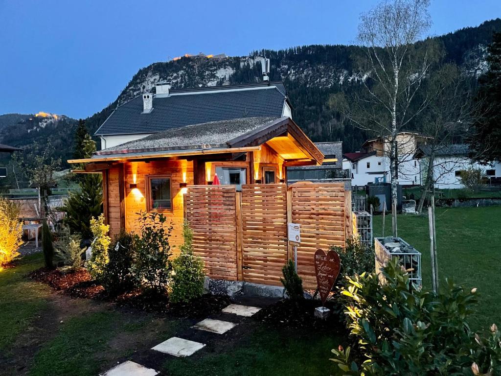 Splošen pogled na gorovje oz. razgled na gore, ki ga ponuja brunarica