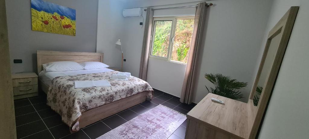 Vacation Station sea view apartament - Imazhi 2