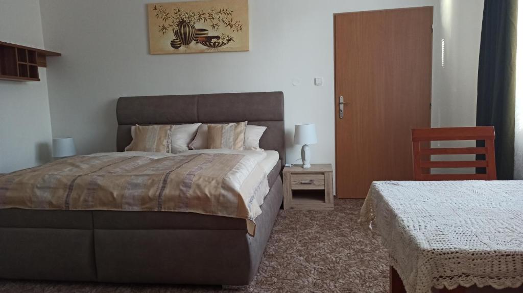 Apartmán Poděbrady - Two-Bedroom Apartment