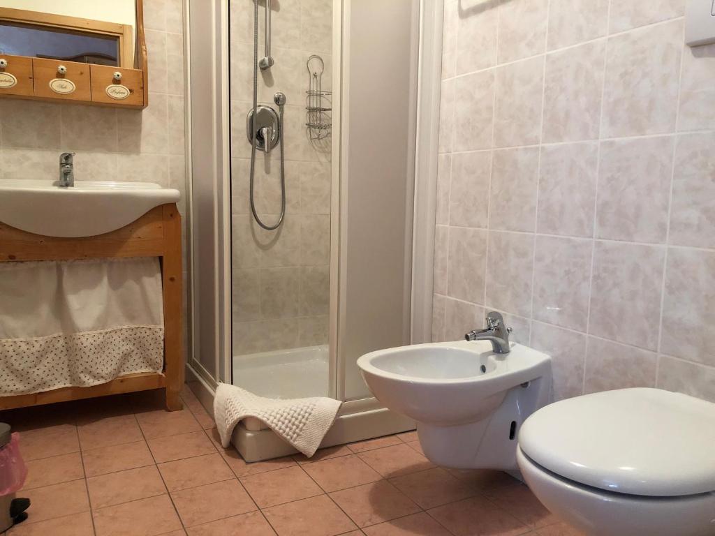 Koupelna v ubytování B&B Monte Tesobo