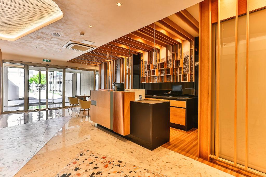 Cucina o angolo cottura di Carine Hotel Centar