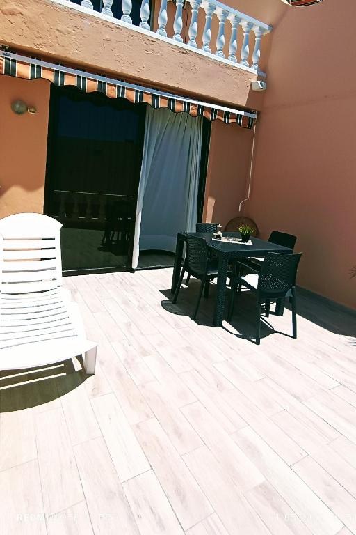 Balkón alebo terasa v ubytovaní MNG-Apart Paradise Court