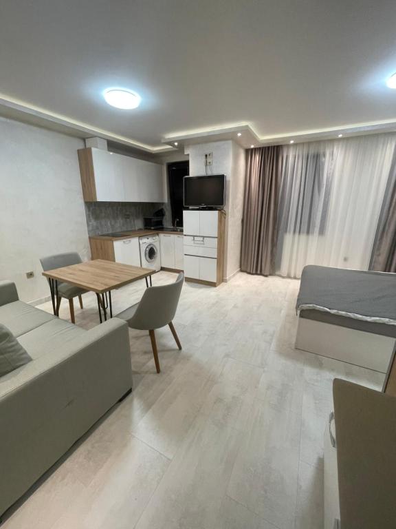 Lazur Lux Studio near Beach with free parking