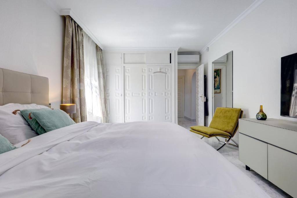 A bed or beds in a room at Casa Sol