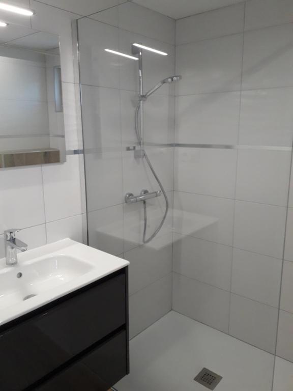 Koupelna v ubytování Auberge de Keringar