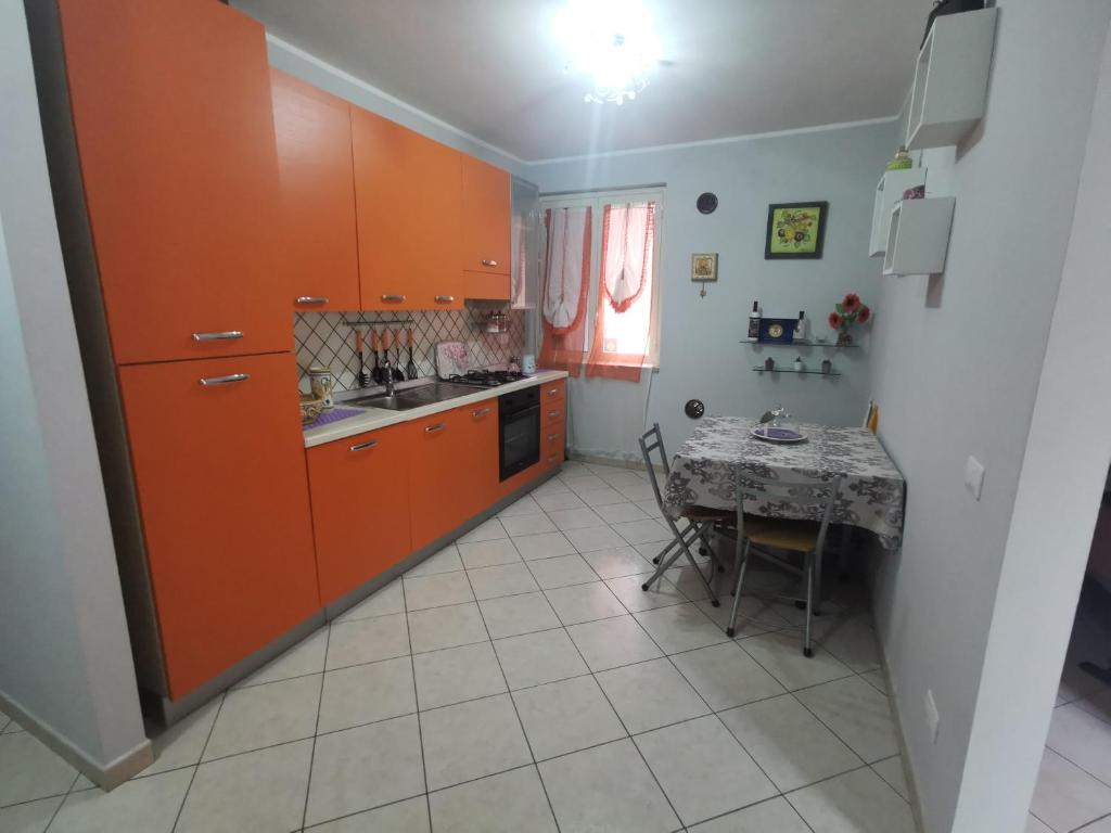 Kuchyňa alebo kuchynka v ubytovaní Casa in Centro via gioeni