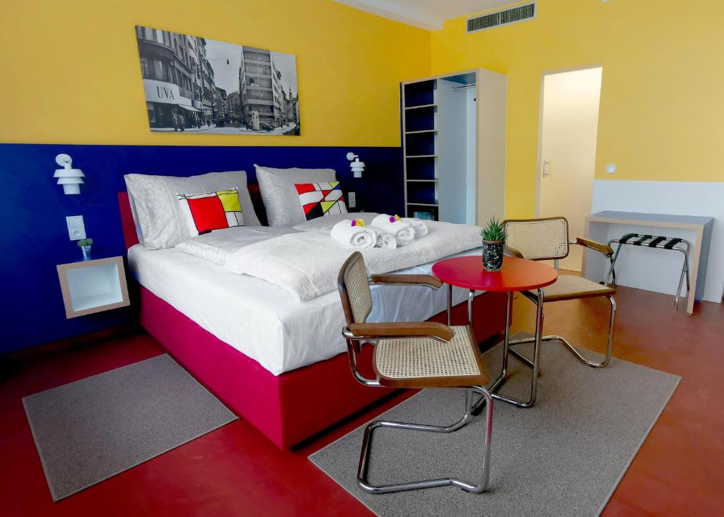 Hotel Avion - National Cultural Monument - ICONIC HOUSES ORG - Resim 43