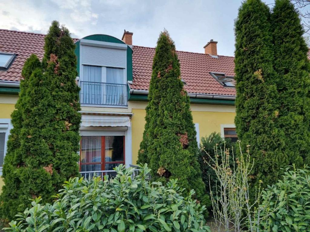 Körteszirom Apartman 3300 Eger, Maklári út 77. kép - 1
