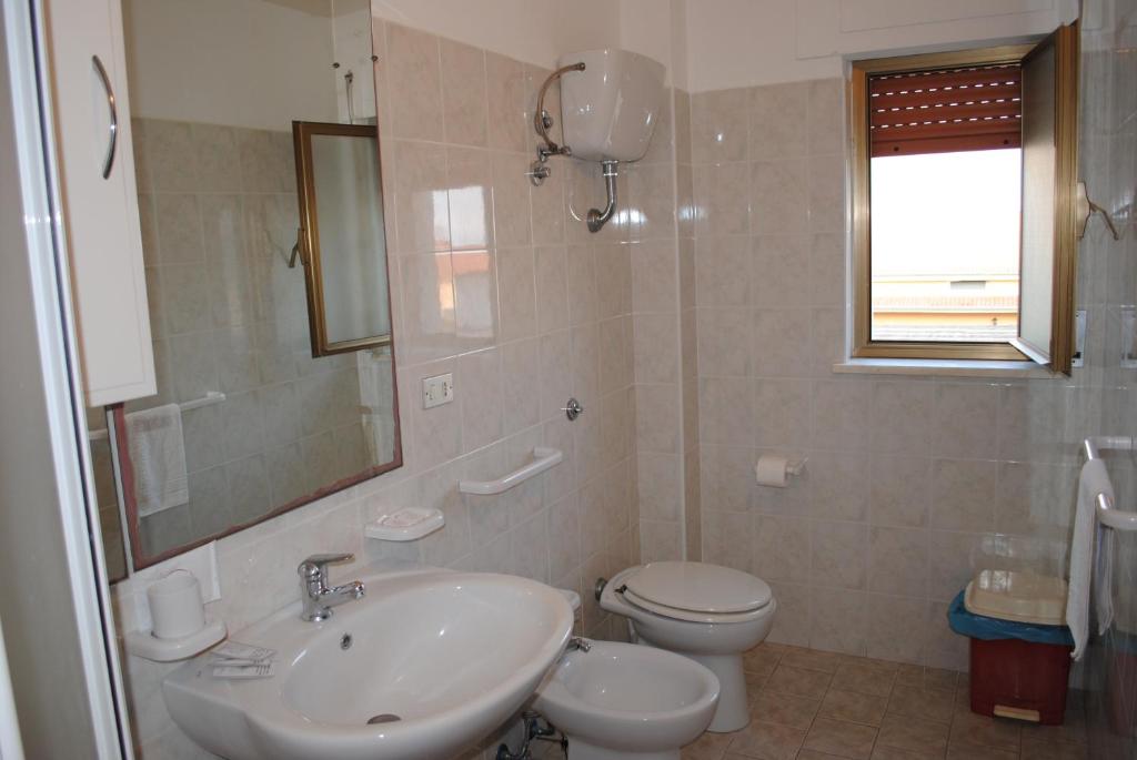Koupelna v ubytování B&b La Scogliera