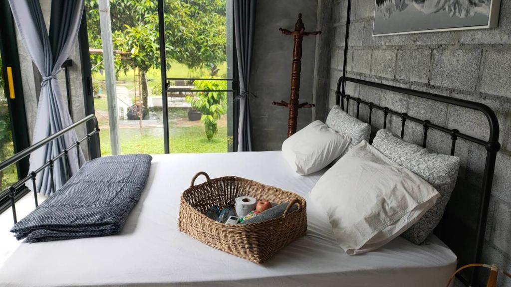 The Box Promkiri (เดอะบ๊อค พรหมคีรี) - Triple Chambre Avec Vue Sur Le Jardin