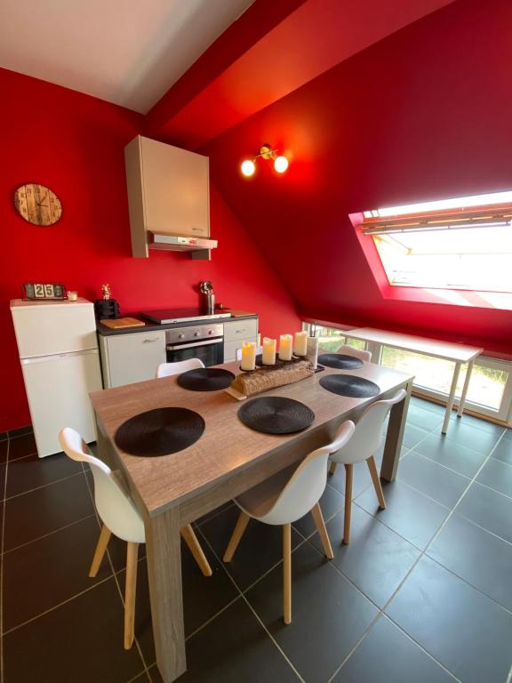 Kuchyň nebo kuchyňský kout v ubytování Cosy 2-Bedroom Apartment in the center of Hotton