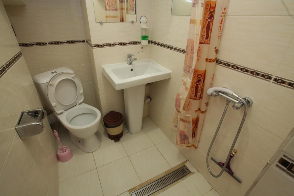 Koupelna v ubytování Sukhum City Mini Hotel