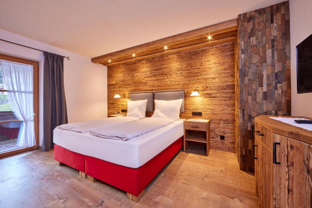 Hotel Landhaus Sonnenbichl Mittenwald - Tweepersoonskamer Met Balkon