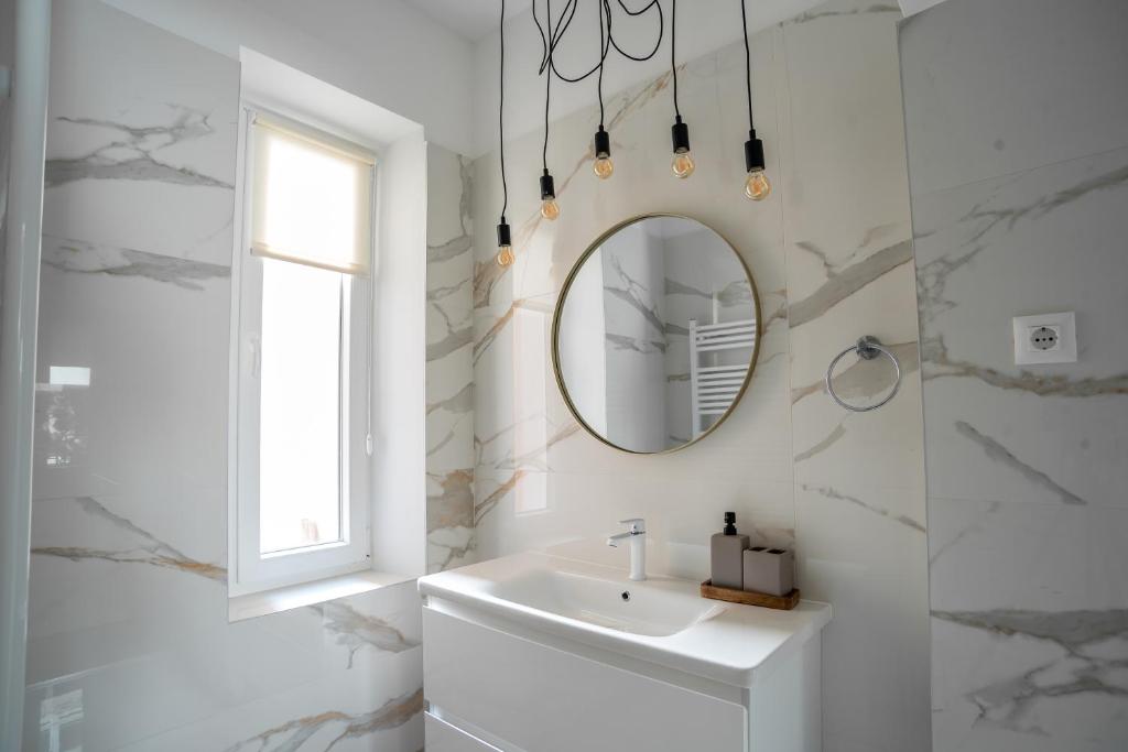 Center De Lux Studios “ Zara “ - 18