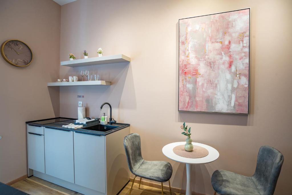 Center De Lux Studios “ Zara “ - 14