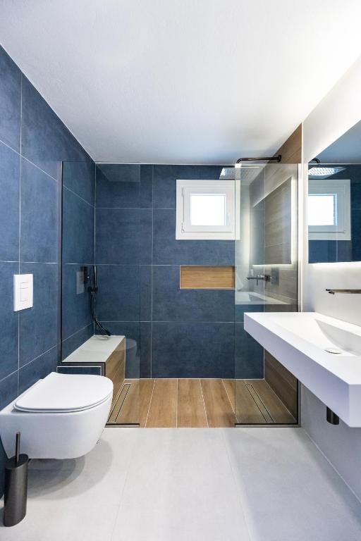 Koupelna v ubytování PineReef Blue