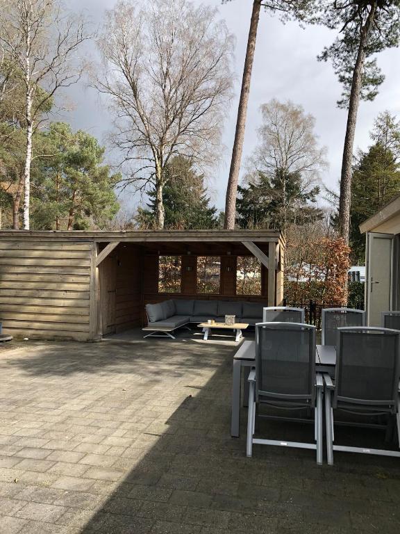 Fotografie z fotogalerie ubytování Chalet Bosrand 42 Park Veluwshof 6 p v destinaci Hoenderloo