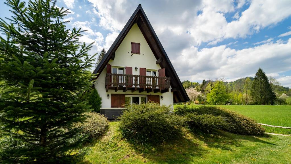 Holiday home Riverside - Three-Bedroom Chalet