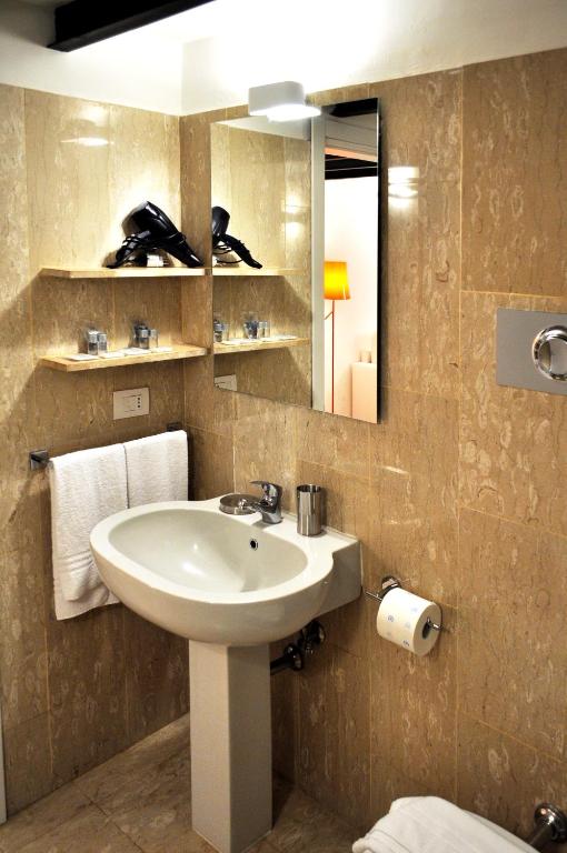 BB Hotels Aparthotel Bocconi - Resim 28