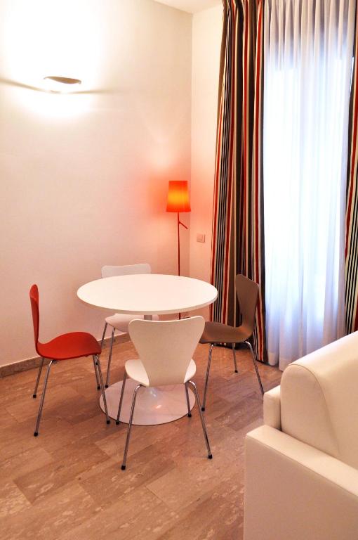 BB Hotels Aparthotel Bocconi - Resim 42