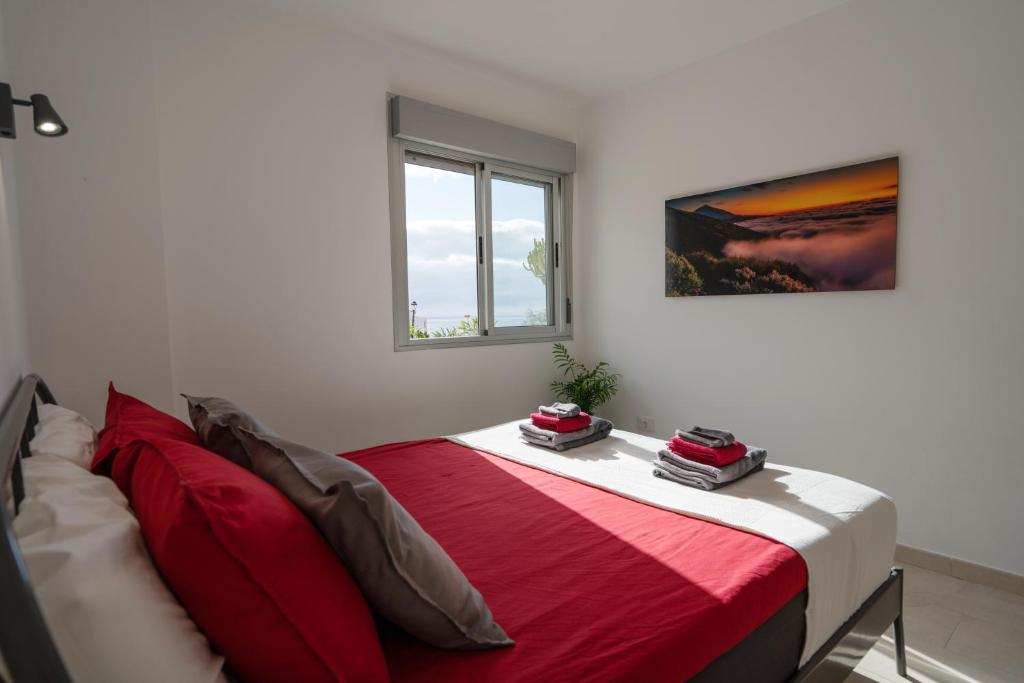 Postel nebo postele na pokoji v ubytování Luxurious apartment with large terrace and sea views