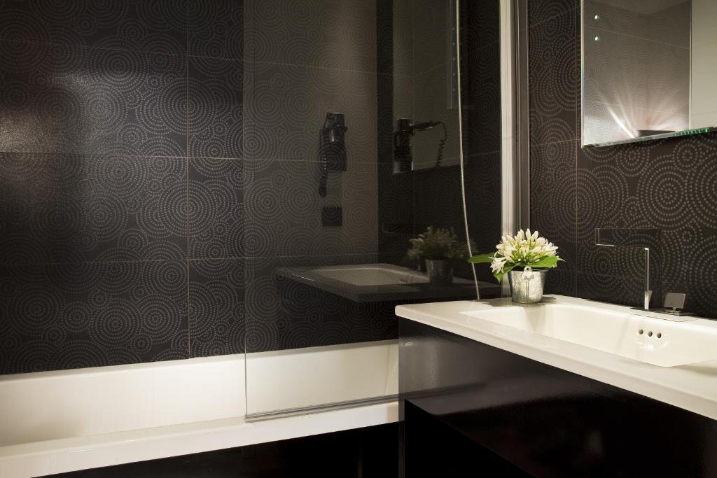 Hôtel Caron le Marais - Resim 9