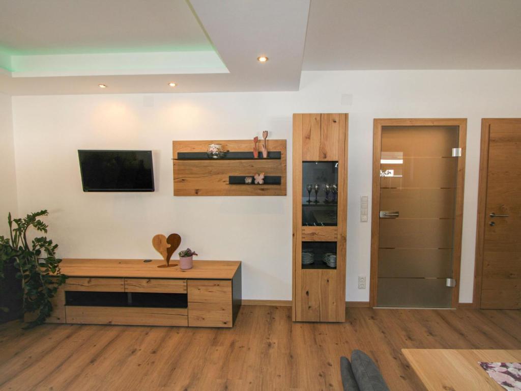 TV a/nebo společenská místnost v ubytování Apartment Haus Sonja by Interhome