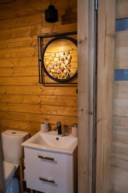 Kúpeľňa v ubytovaní Niezwykła Cisza Glamping & Sauna