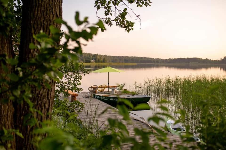 Príroda v okolí luxusného stanu