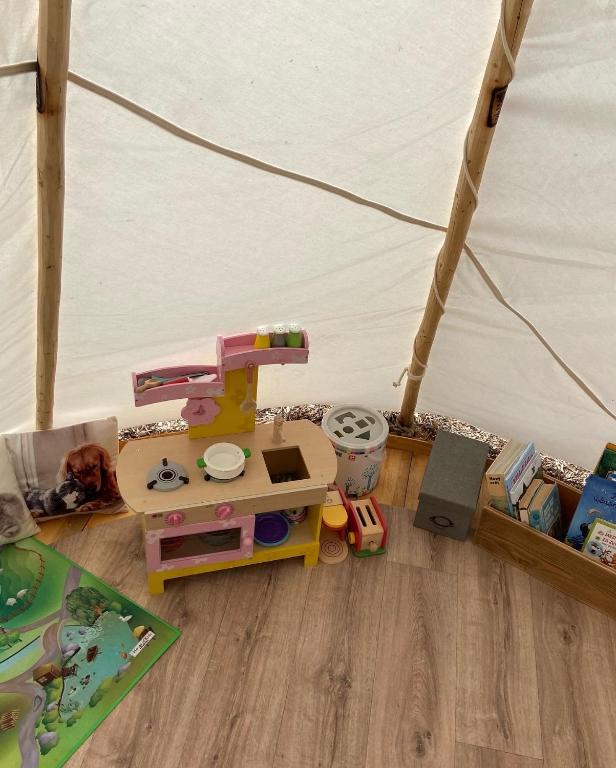 Foto sihtkohas Unhošť asuva majutusasutuse Glamping Nad Meandry galeriist