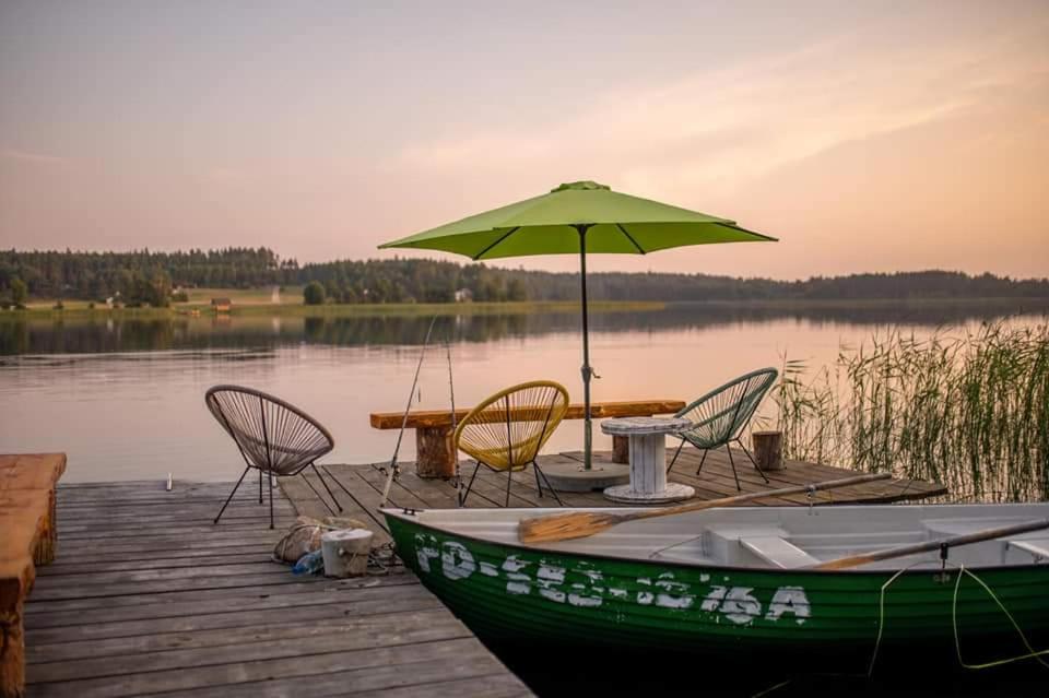 Príroda v okolí luxusného stanu