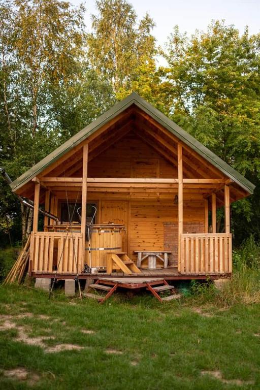 Vonkajšia záhrada v ubytovaní Niezwykła Cisza Glamping & Sauna