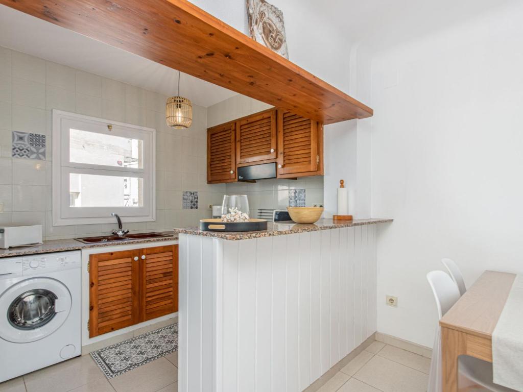 Kuchyňa alebo kuchynka v ubytovaní Apartment Flamicell by Interhome
