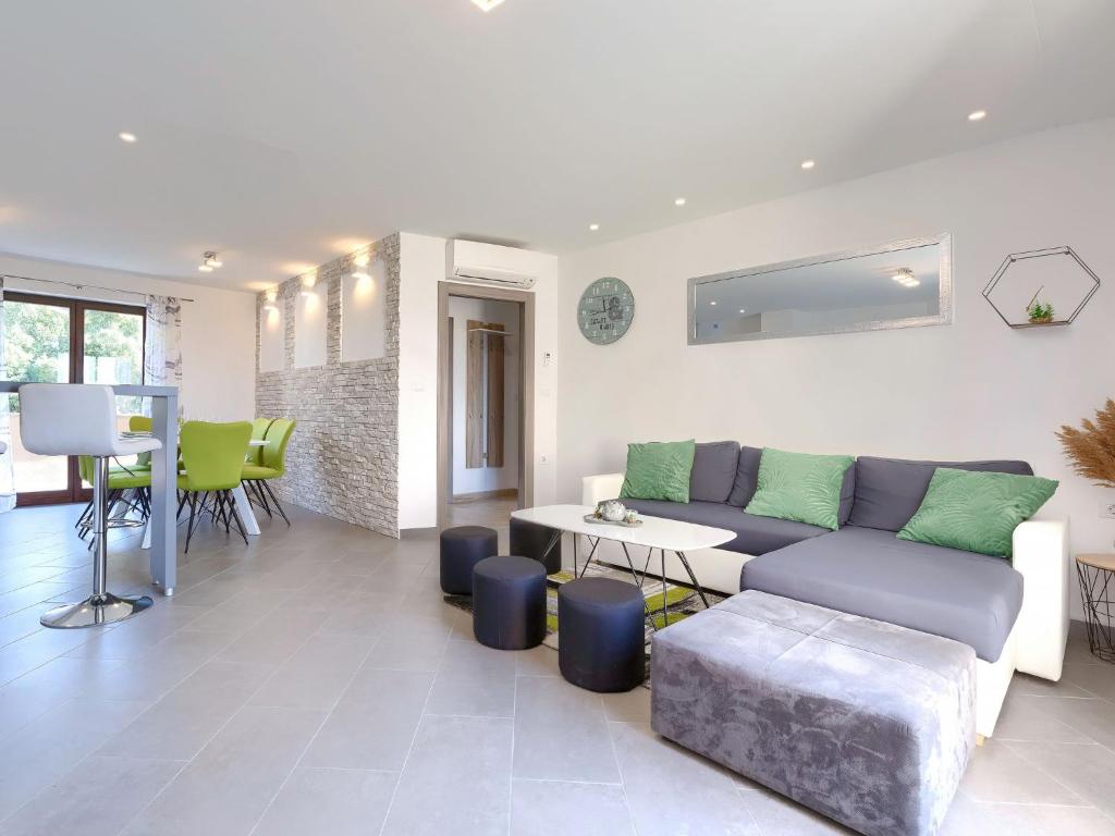 Posedenie v ubytovaní Apartment Joy by Interhome
