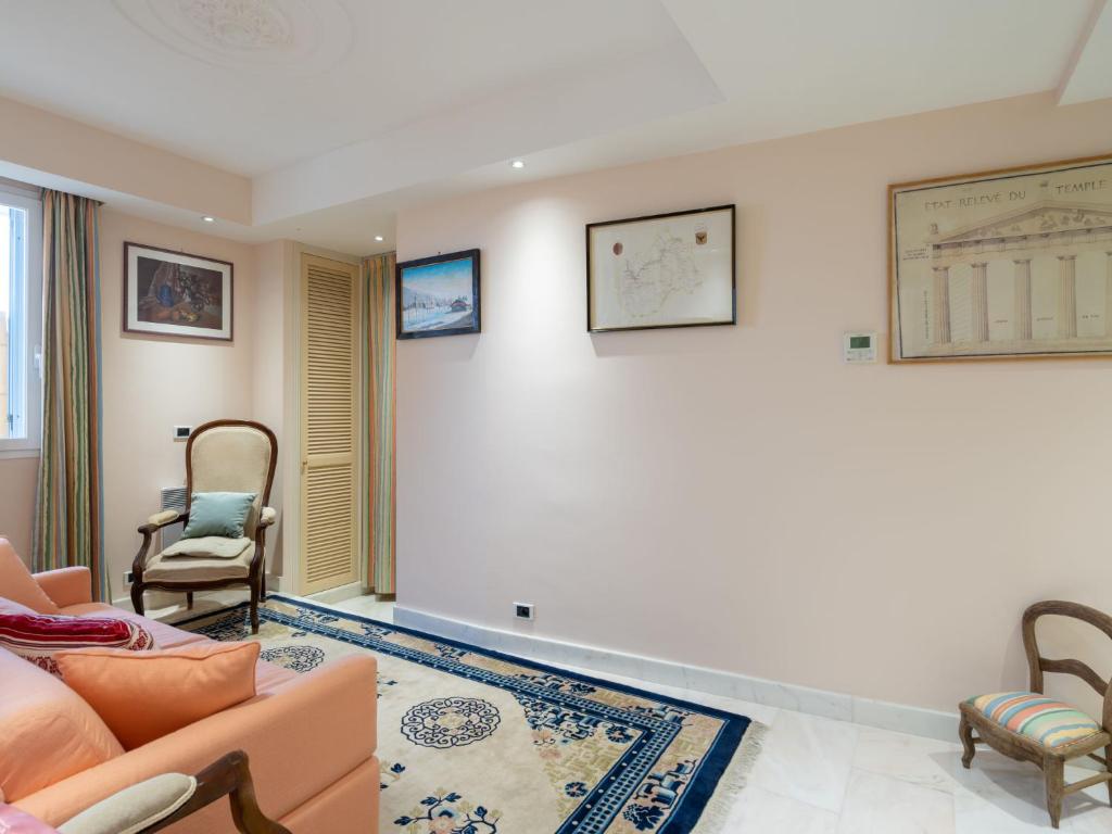 A seating area at Apartment Grimaldi by Interhome