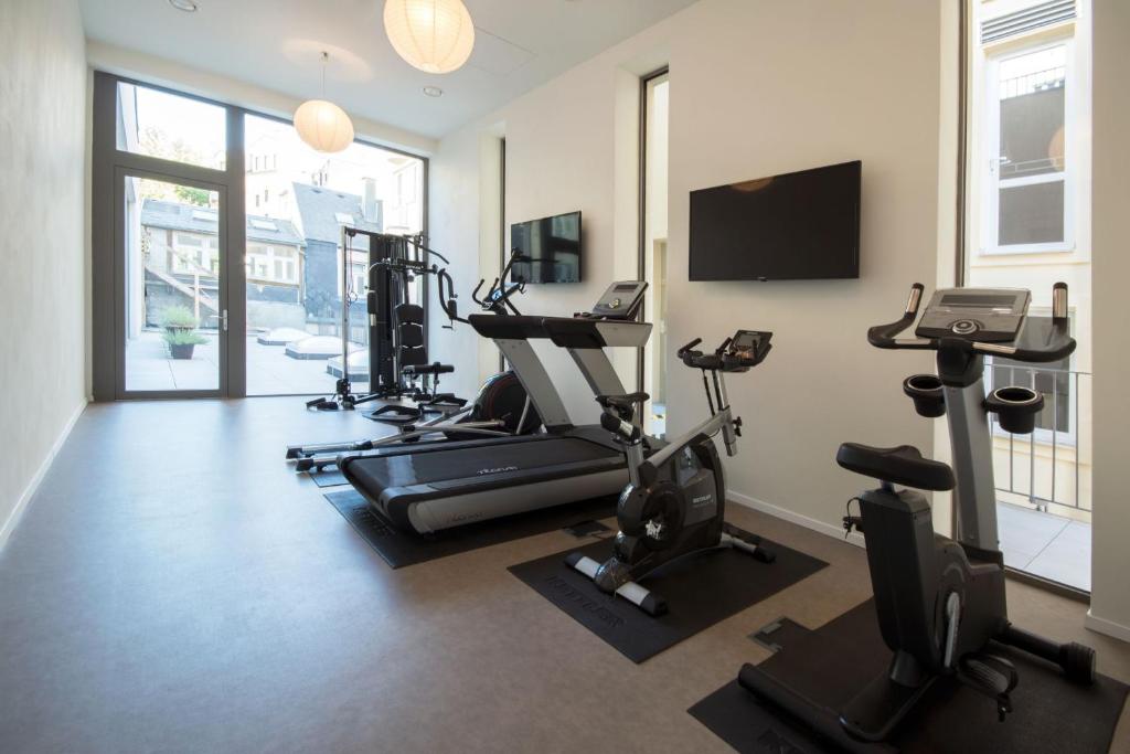 Fitness centrum a/nebo fitness zařízení v ubytování Prezident Luxury Spa & Wellness Hotel