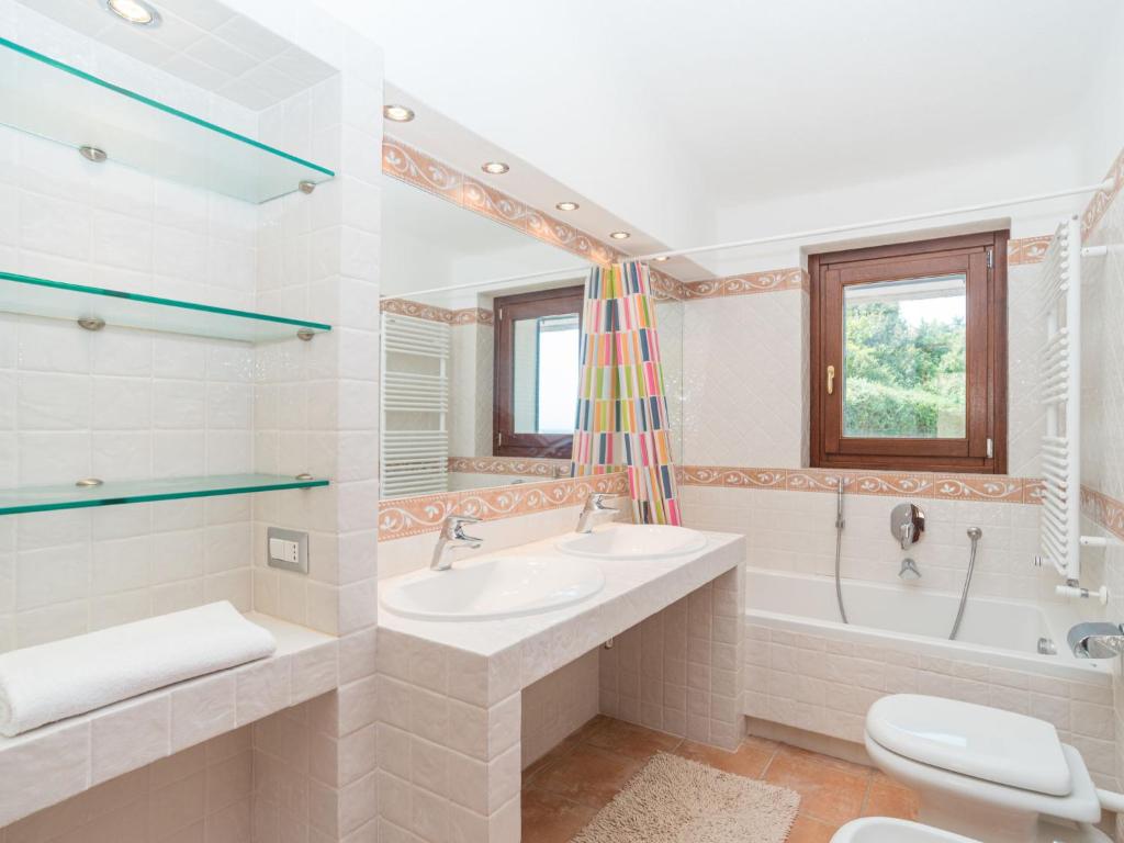 A bathroom at Villa Malvasia by Interhome