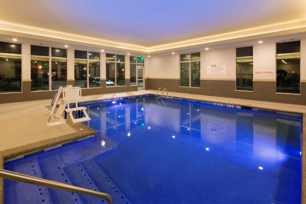 Bazén v ubytování Hyatt Place Lubbock nebo v jeho okolí