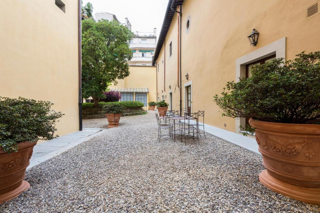 Kép Apartments Florence - Dragomanni Loft with patio szállásáról Firenzében a galériában
