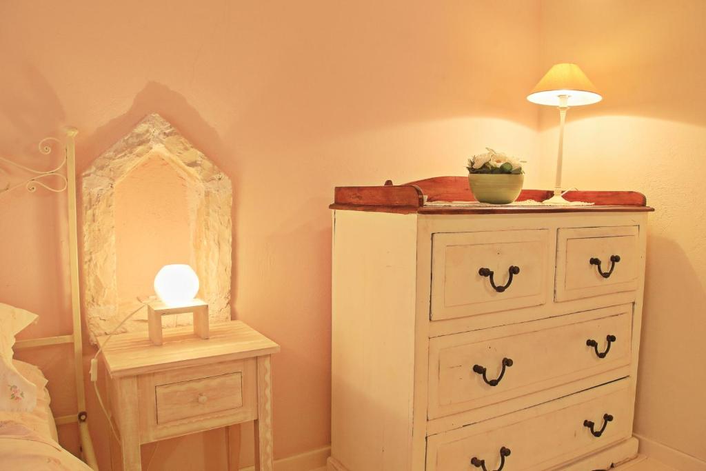Posteľ alebo postele v izbe v ubytovaní Prasini Luxury Cottage