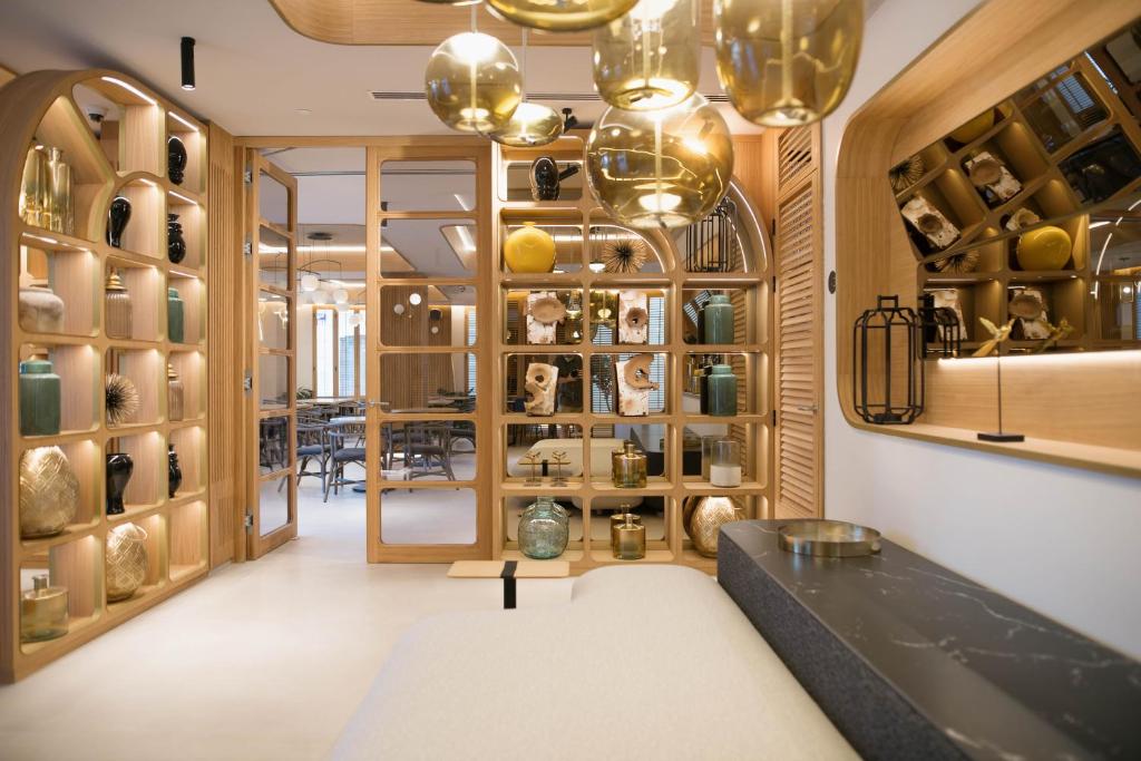 MYR Puerta Serranos, Valencia – Updated 2023 Prices