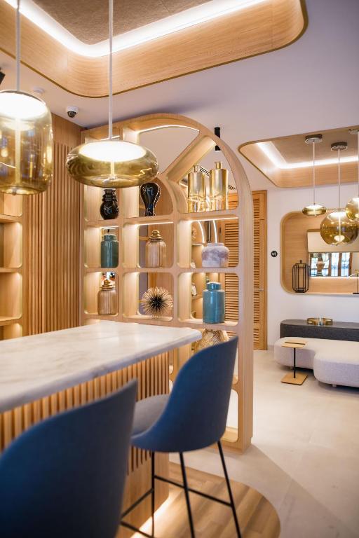 MYR Puerta Serranos - Resim 14