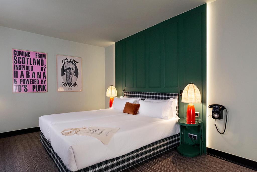 Posteľ alebo postele v izbe v ubytovaní chic&basic Habana Hoose